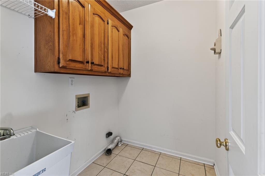 102 Melvins End St Property Photo 30