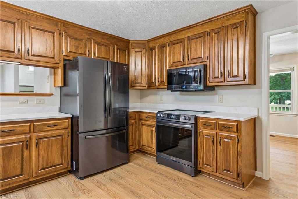 208 Silver Fox Trce Property Photo 28