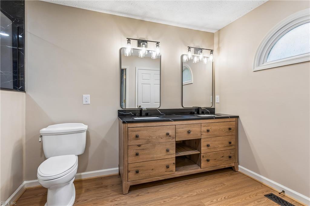 208 Silver Fox Trce Property Photo 32