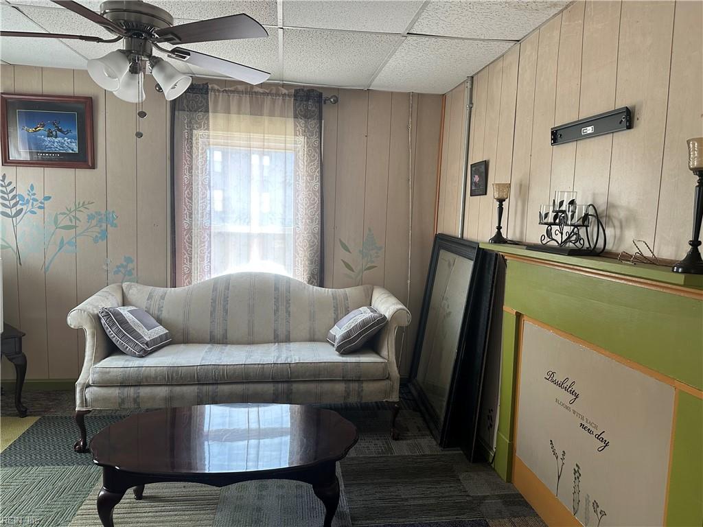 1410 Poindexter St Property Photo 34
