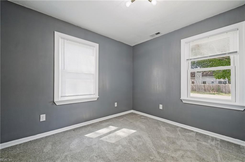 8 Mcdonald Rd Property Photo 12