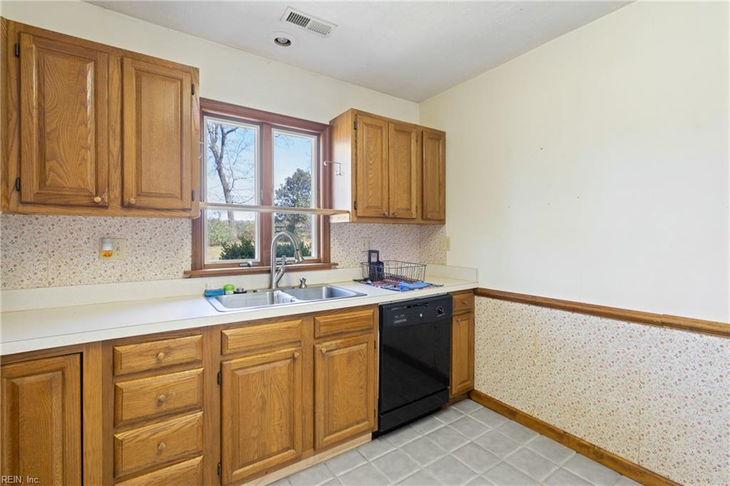 12522 Doles Rd Property Photo 6