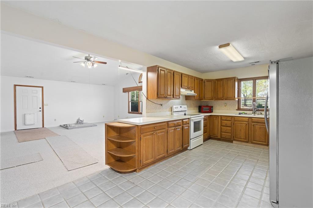 12522 Doles Rd Property Photo 9