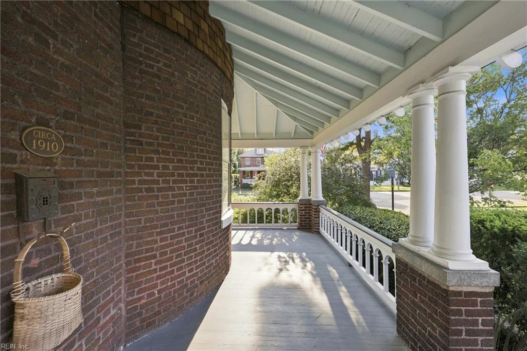 535 Hampton Pl Property Photo 8