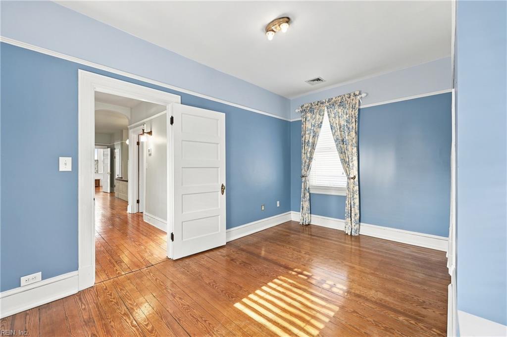 535 Hampton Pl Property Photo 33