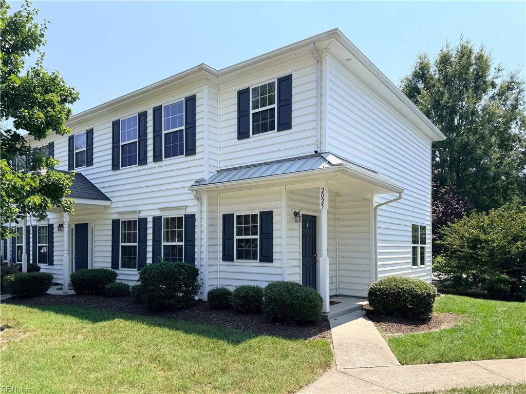 2025 Freeney Ave Property Photo 1