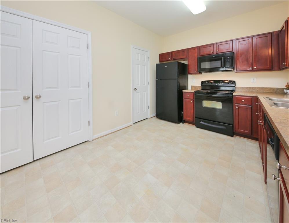 2025 Freeney Ave Property Photo 5