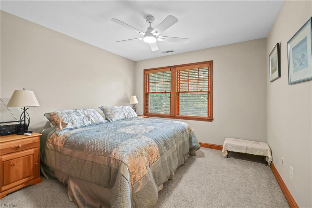 207 Megan Loop S Property Photo 30