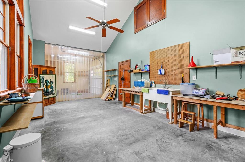 207 Megan Loop S Property Photo 45
