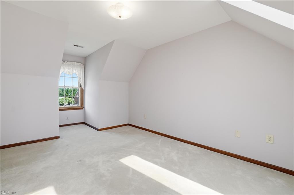 934 Ferryman Quay Property Photo 29