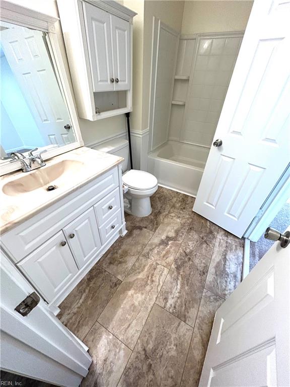 3320 Barberry Ln Property Photo 17