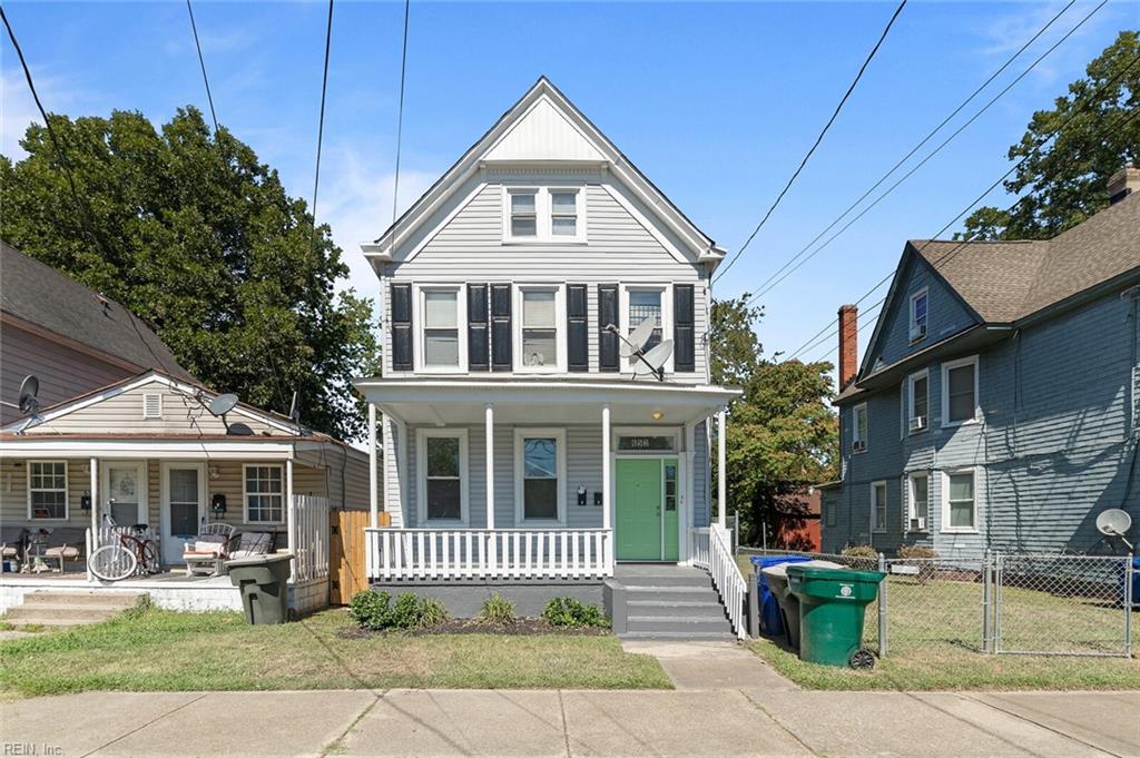 653 29th St Property Photo 1