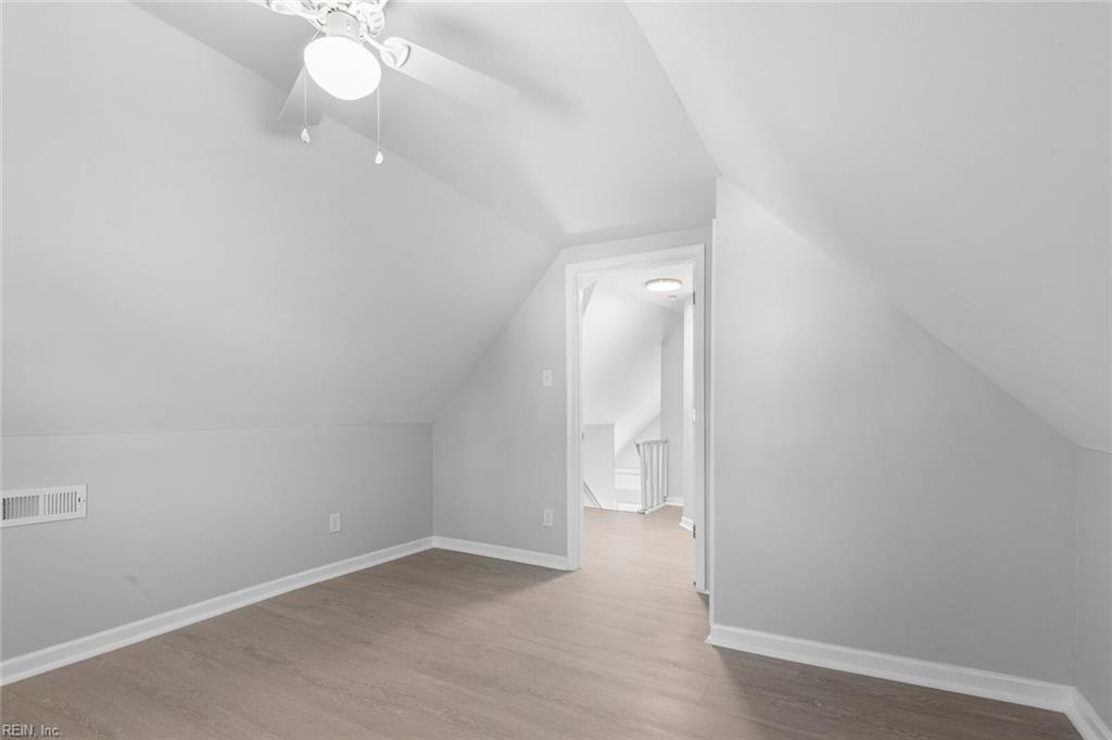 653 29th St Property Photo 21