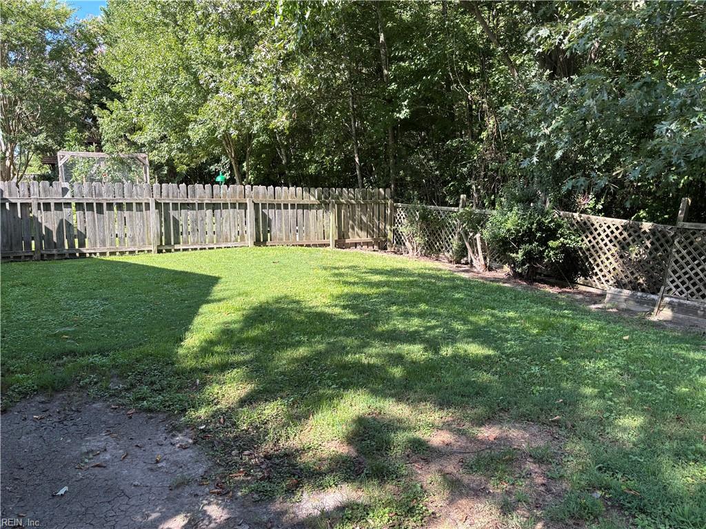 1912 Tibbetstown Dr Property Photo 9