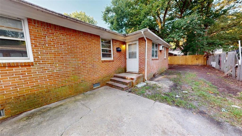 1252 Norview Ave Property Photo 2