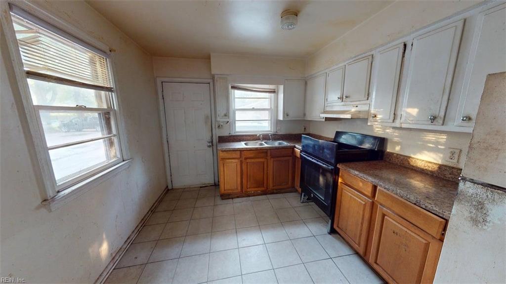 1252 Norview Ave Property Photo 8