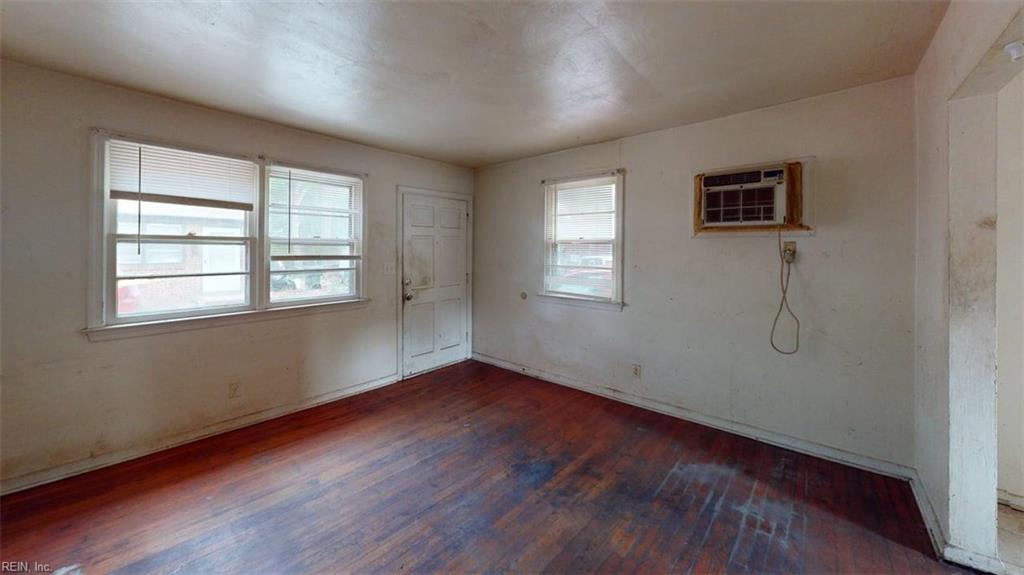 1252 Norview Ave Property Photo 31