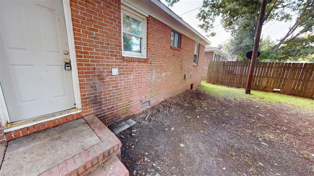 1252 Norview Ave Property Photo 37