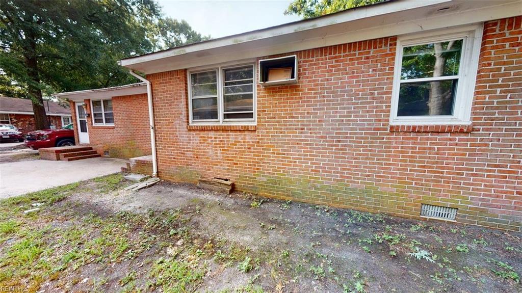 1252 Norview Ave Property Photo 38
