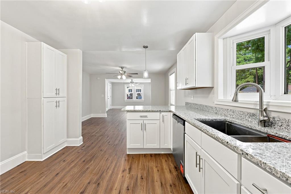 4861 Elmhurst Ave Ave Property Photo 2