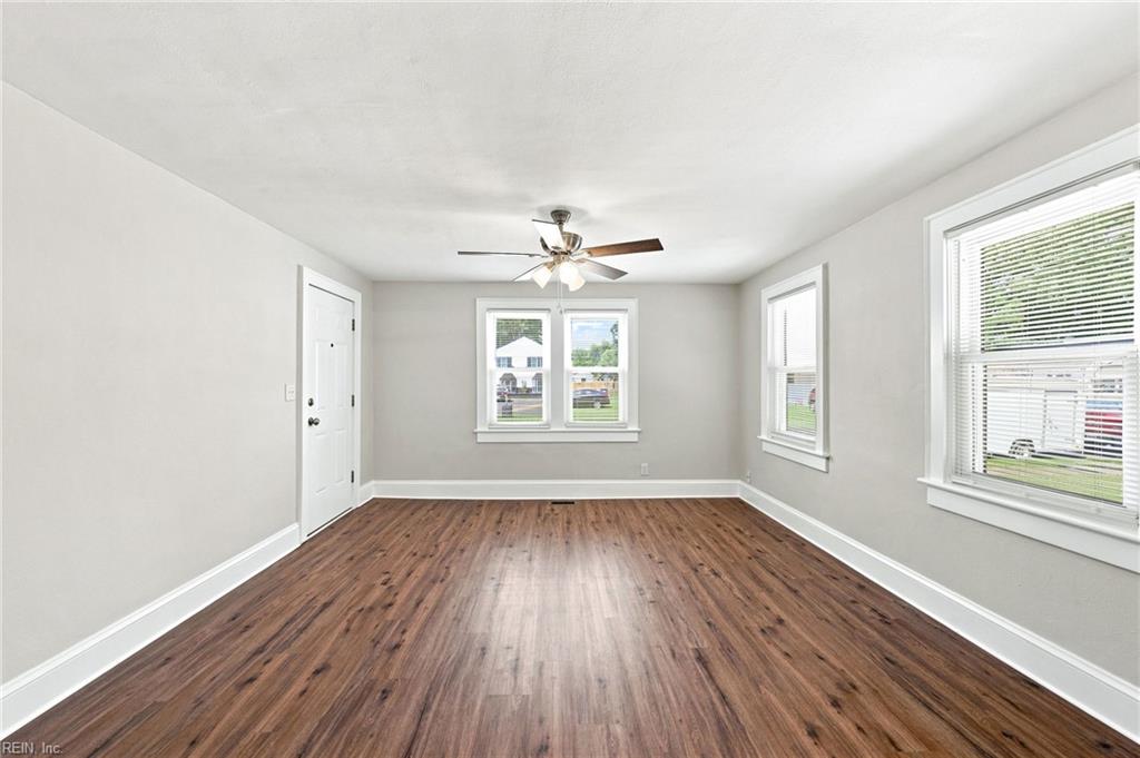 4861 Elmhurst Ave Ave Property Photo 10