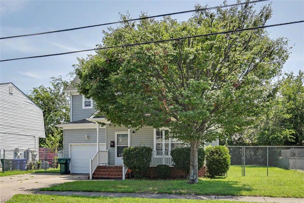 720 27th St Property Photo 3