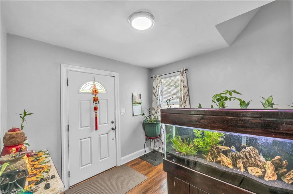 325 Forrest Ave Property Photo 8