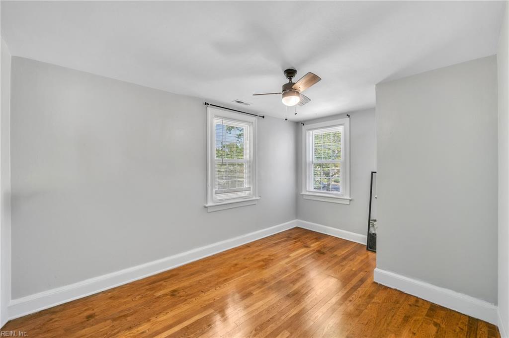 325 Forrest Ave Property Photo 19