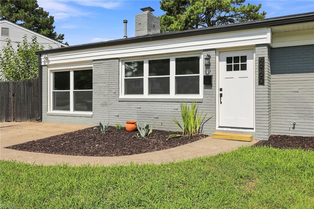 4960 Westgrove Rd Property Photo 2