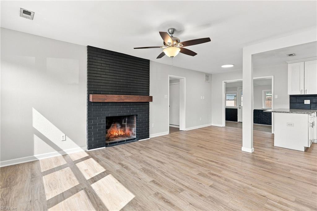4960 Westgrove Rd Property Photo 4