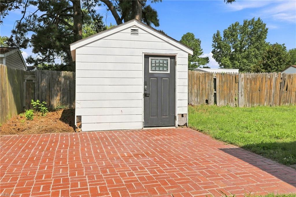 4960 Westgrove Rd Property Photo 29