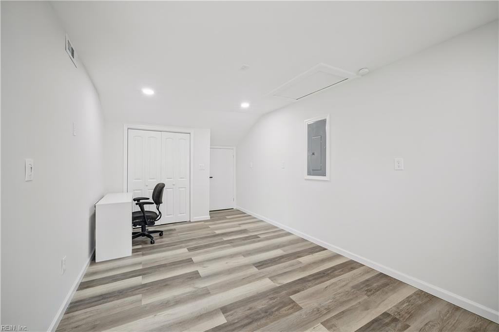 5948 Greenwich Ave Ave Property Photo 11