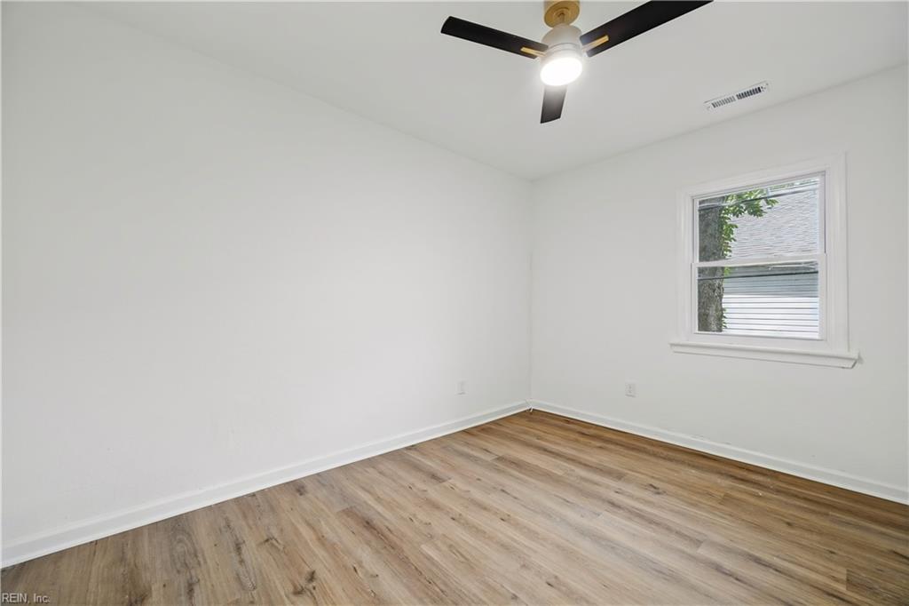 123 Ash Ave Property Photo 11