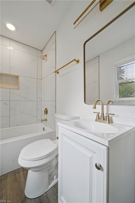123 Ash Ave Property Photo 17
