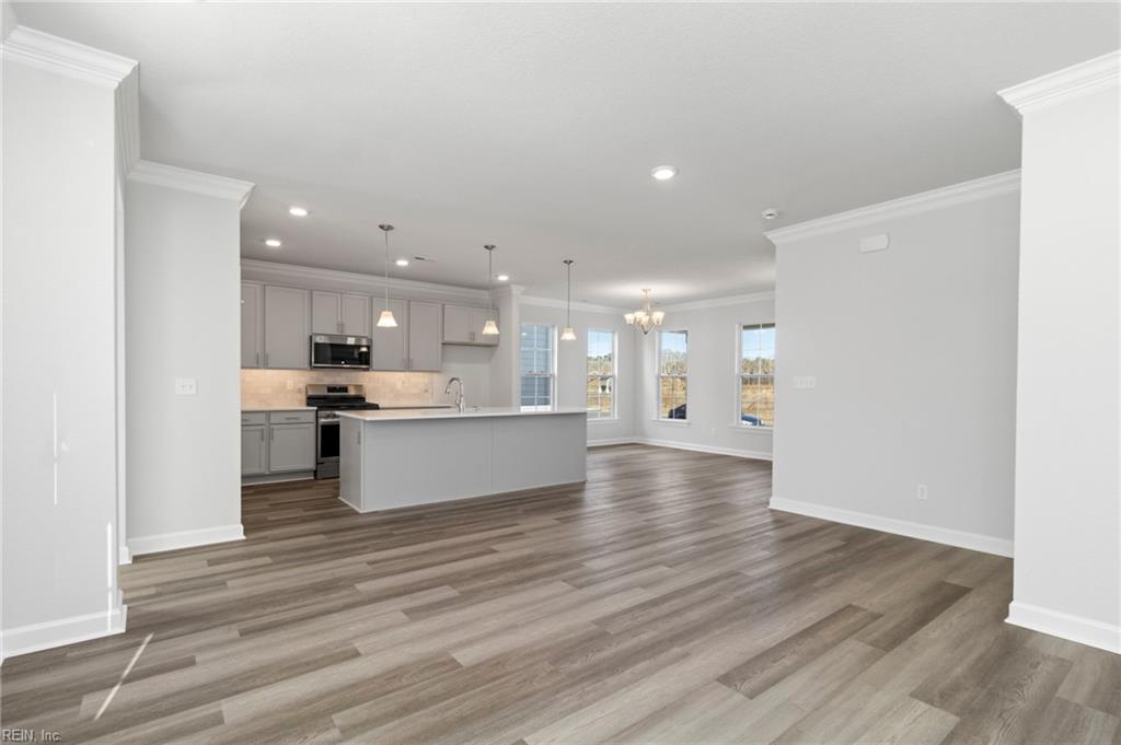 5025 Duxbury Rd Property Photo 10