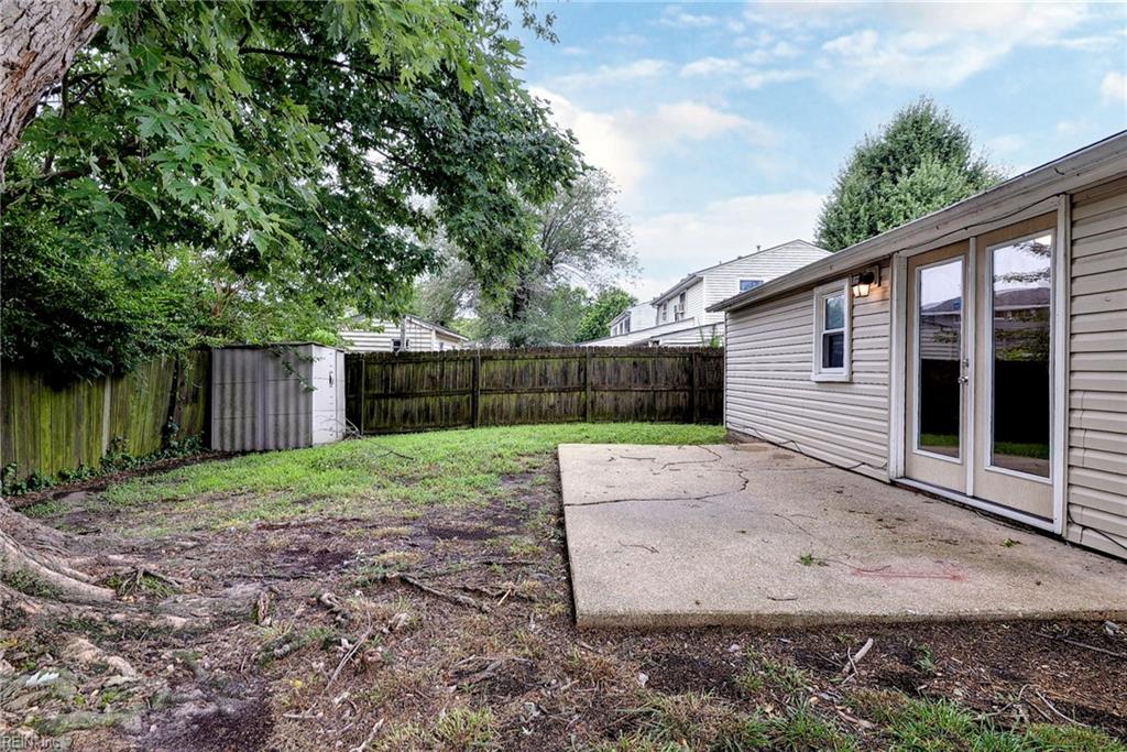 1926 Demetro Dr Property Photo 29