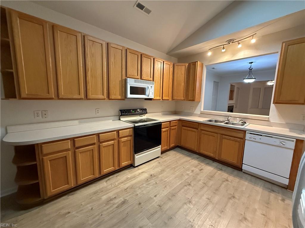 3748 Cainhoy Ln Property Photo 3