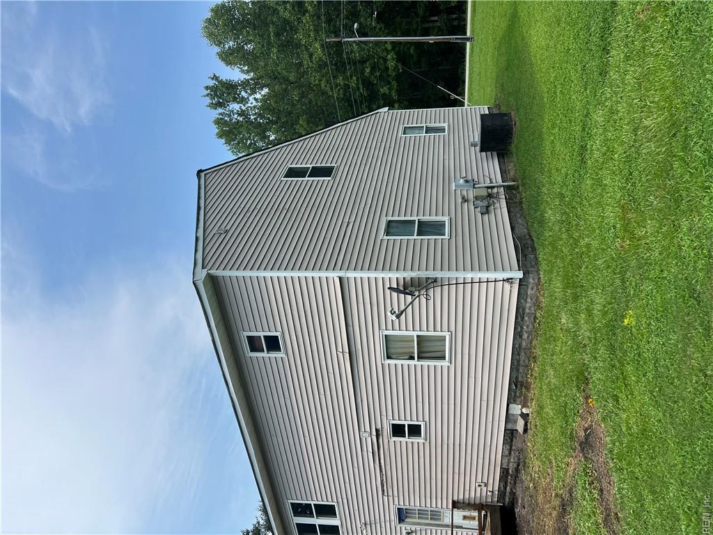 4745 Sondej Ave Property Photo 5