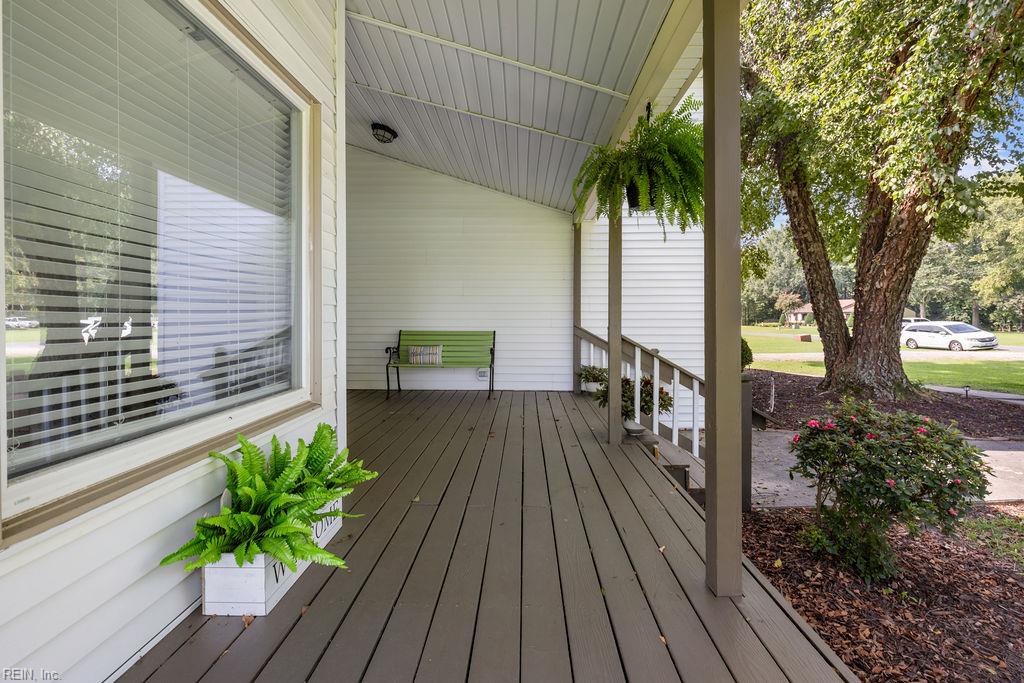 101 Fleetney Cir Property Photo 13