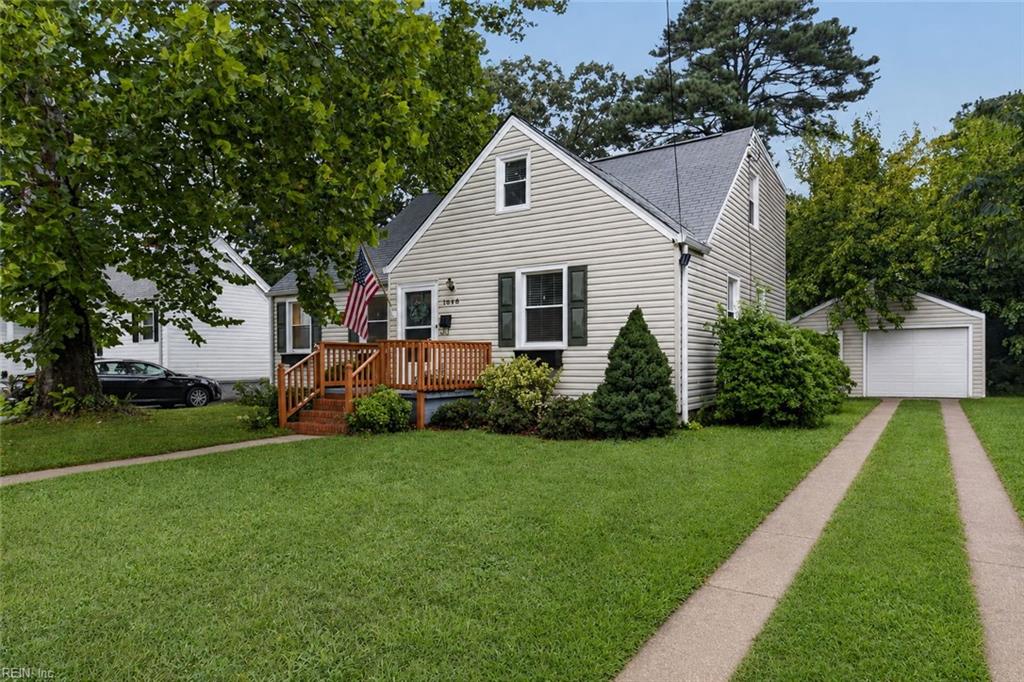 1646 Croyden Rd Property Photo 2