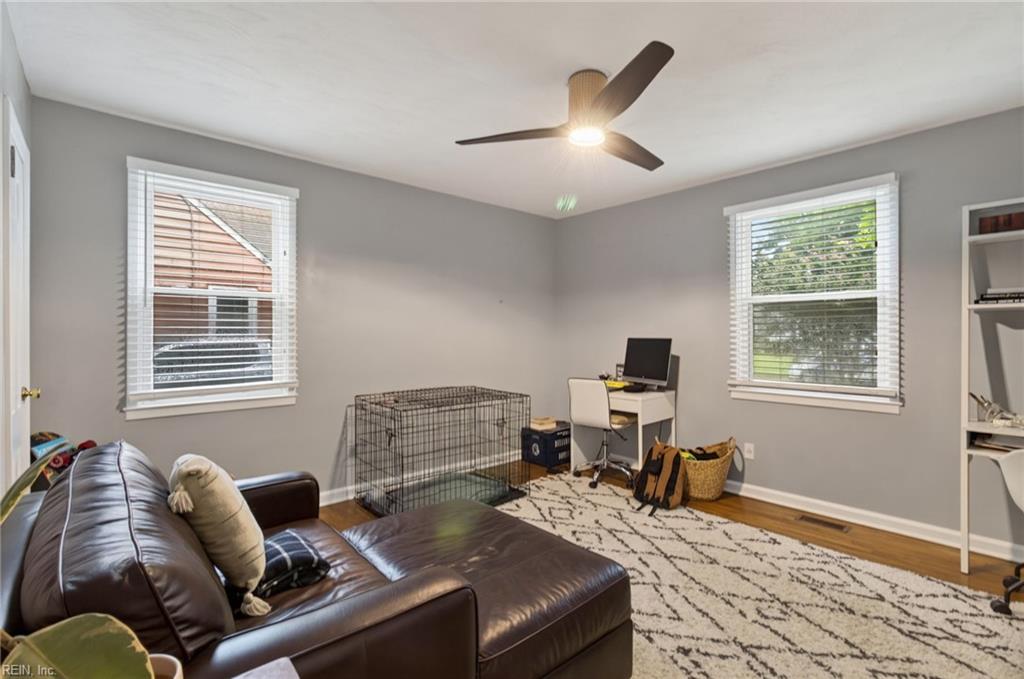 1646 Croyden Rd Property Photo 32