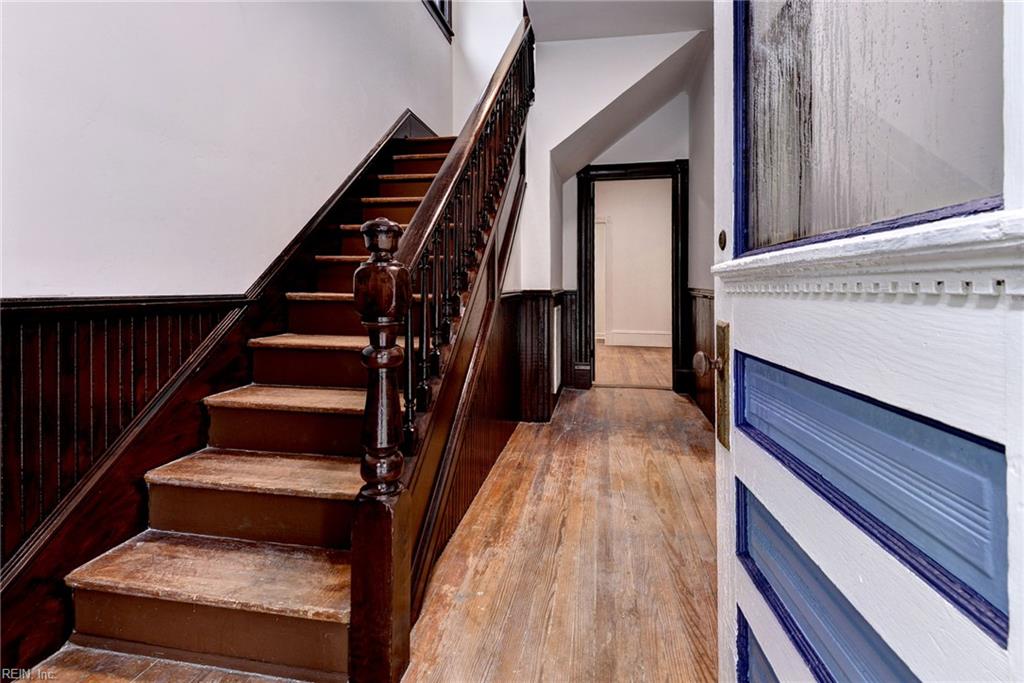 110 Peninsula St Property Photo 4