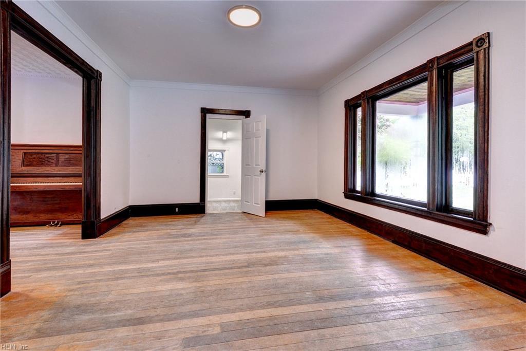 110 Peninsula St Property Photo 6