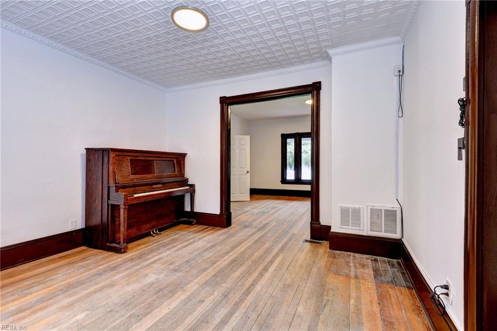 110 Peninsula St Property Photo 14
