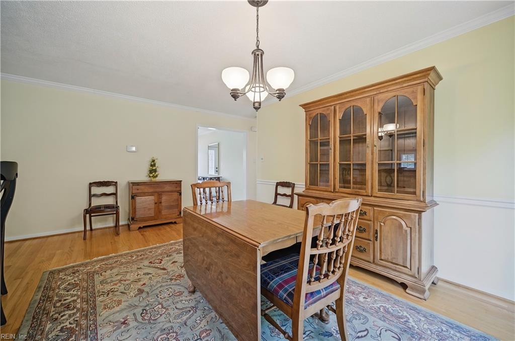 2301 Sibley Ct Property Photo 9