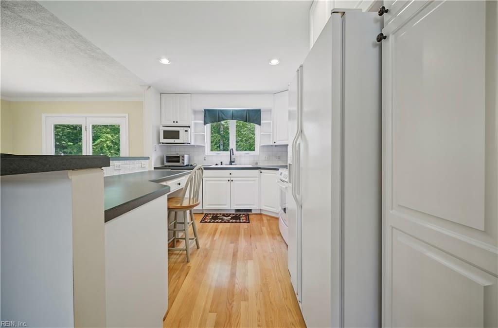 2301 Sibley Ct Property Photo 13
