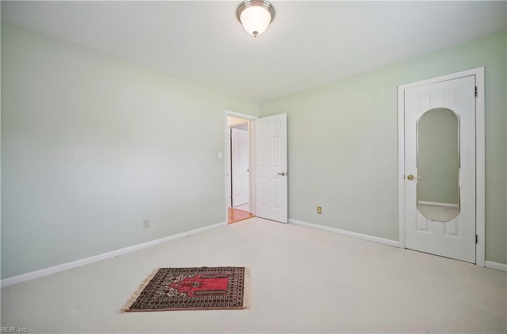 2301 Sibley Ct Property Photo 24