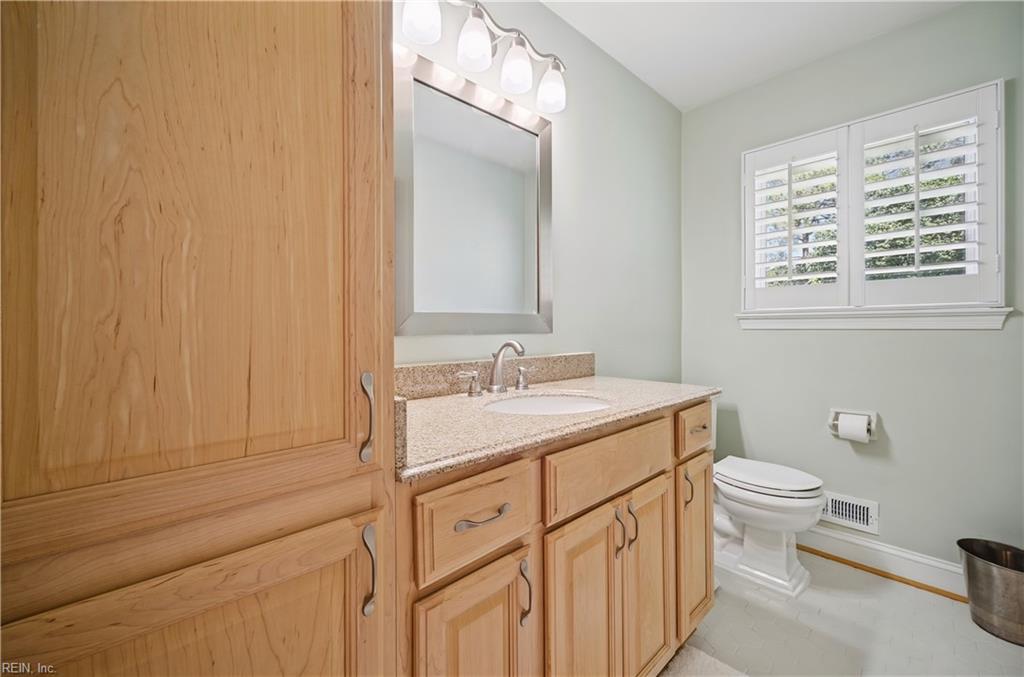 2301 Sibley Ct Property Photo 27