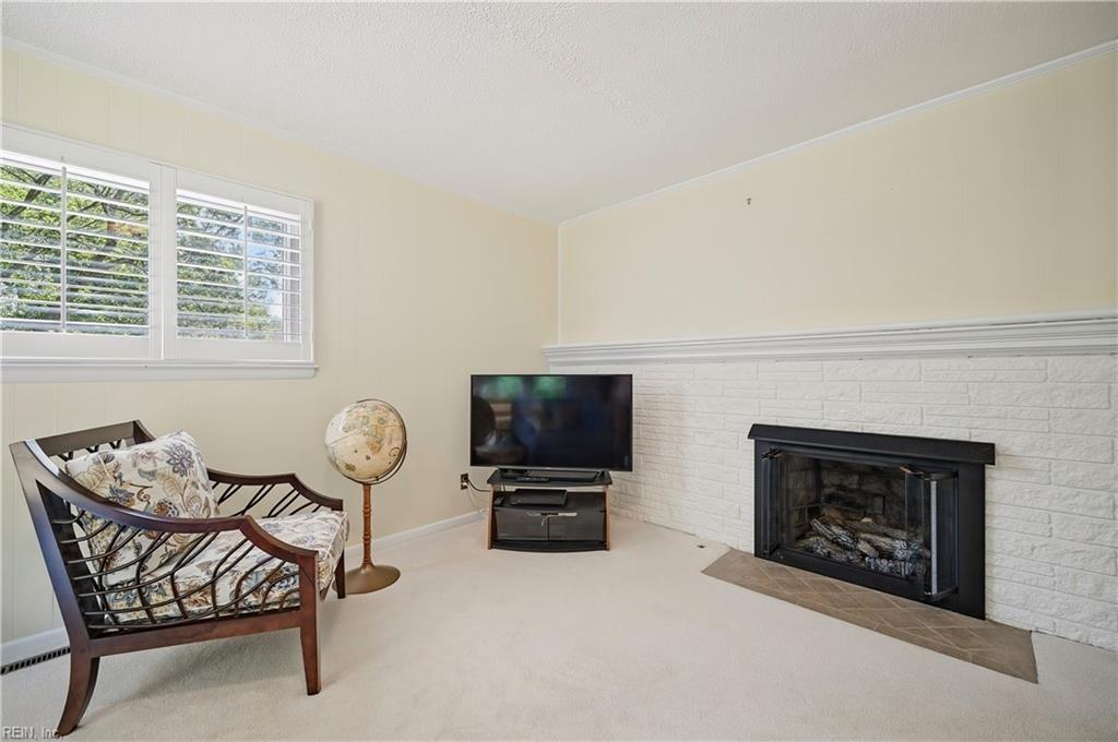 2301 Sibley Ct Property Photo 34