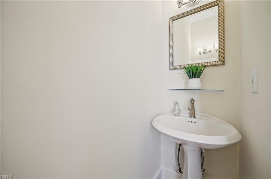 285 Lucile Ave Property Photo 14